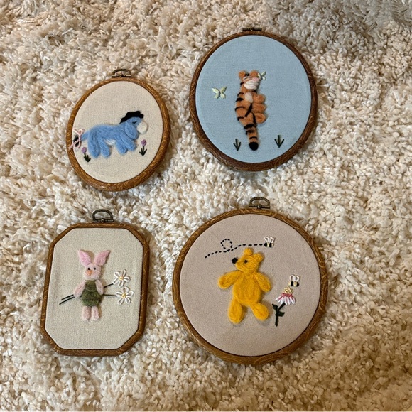 Winnie the Pooh and friends felt needle embroidery - Picture 3 of 11